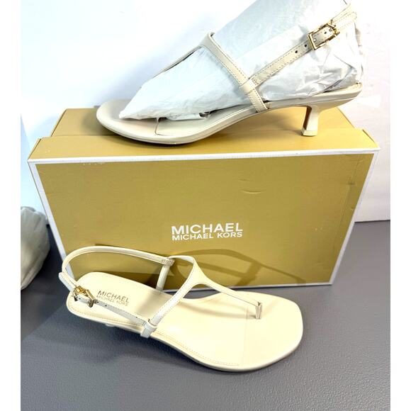 Michael Kors Tasha T Strap Leather Lt. Cream Size 7.5M New in Box - Picture 1 of 6